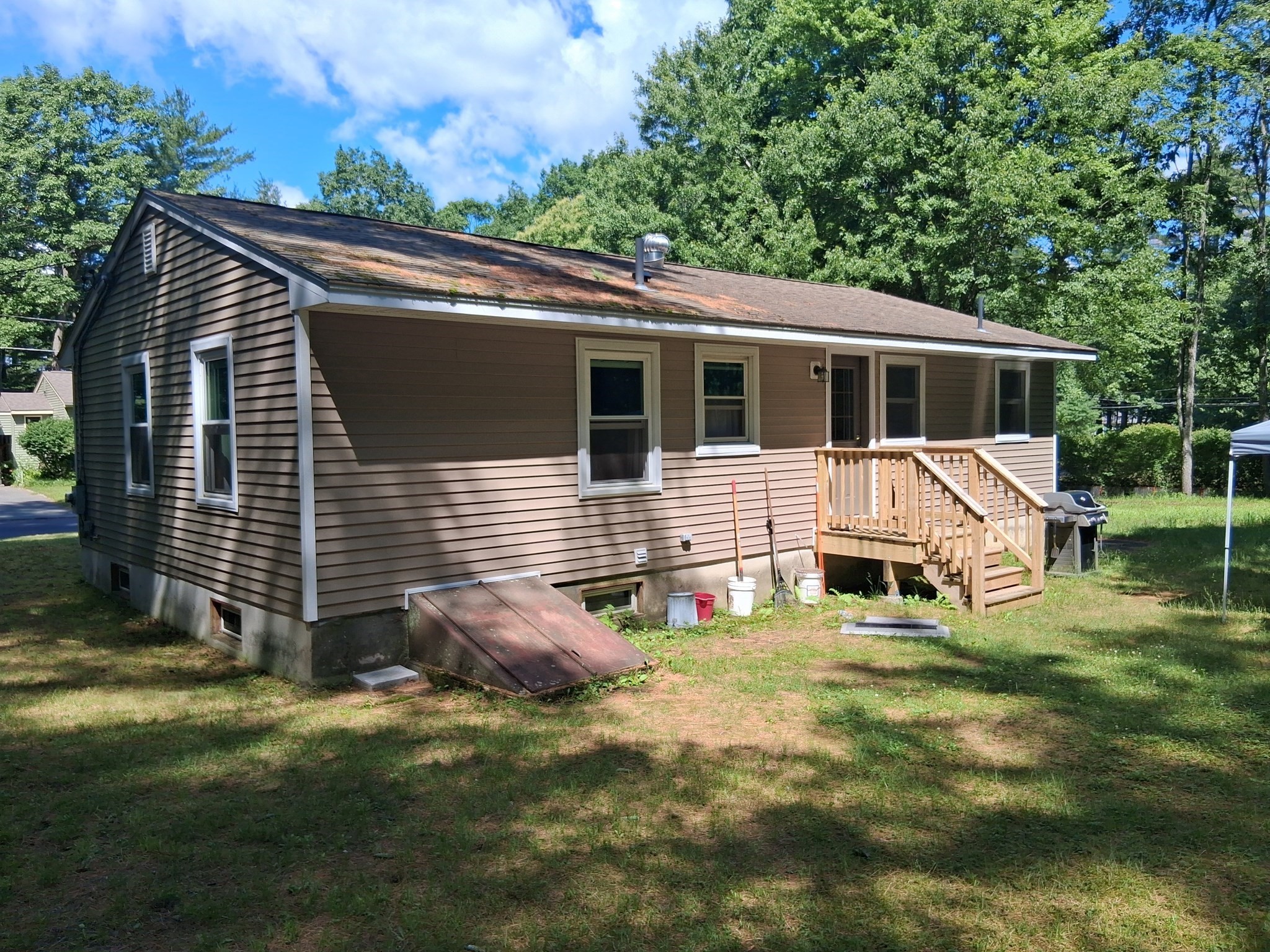 167 Froman St Property Photo 4