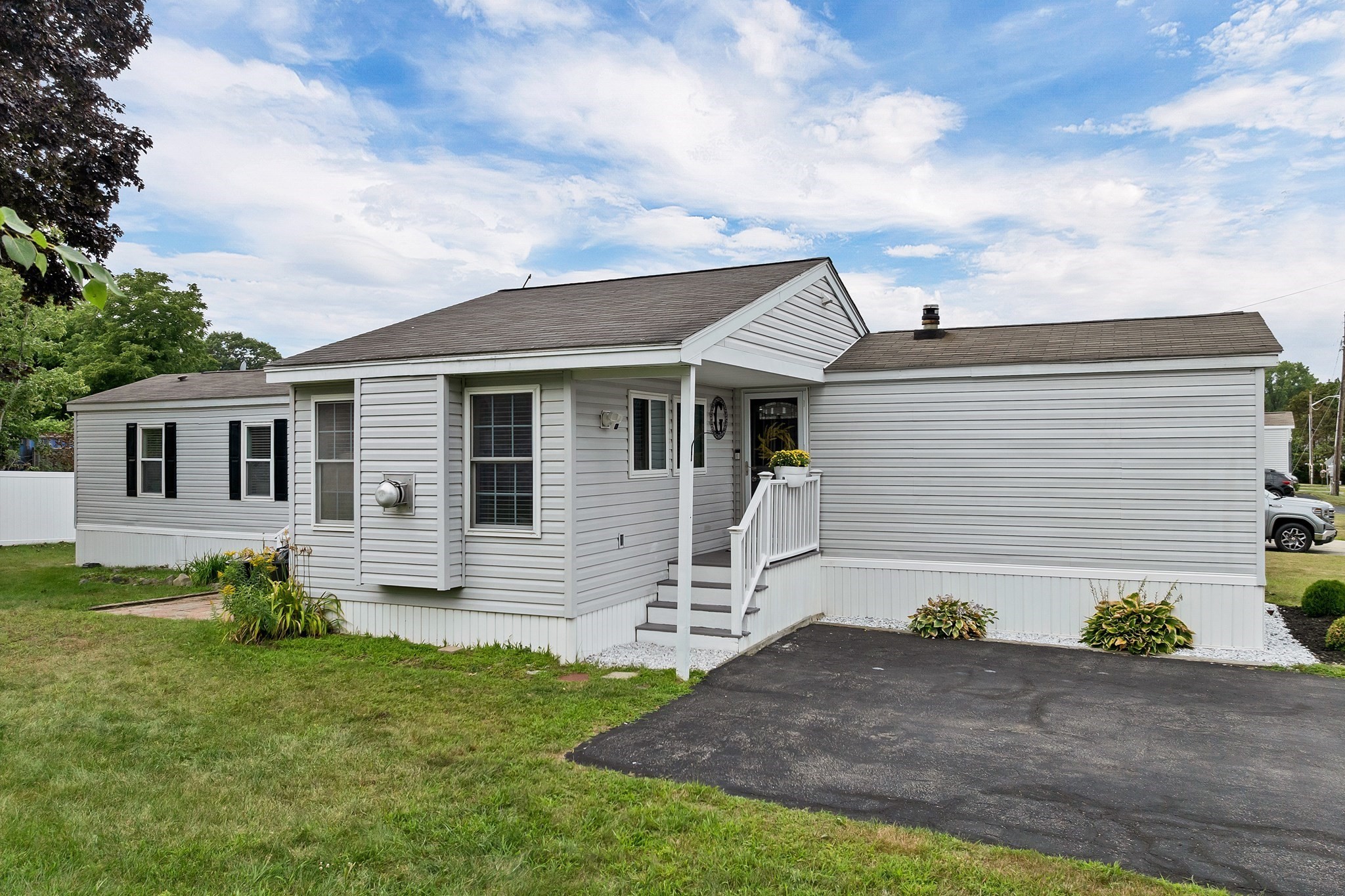 183 Orchard Street Property Photo 1