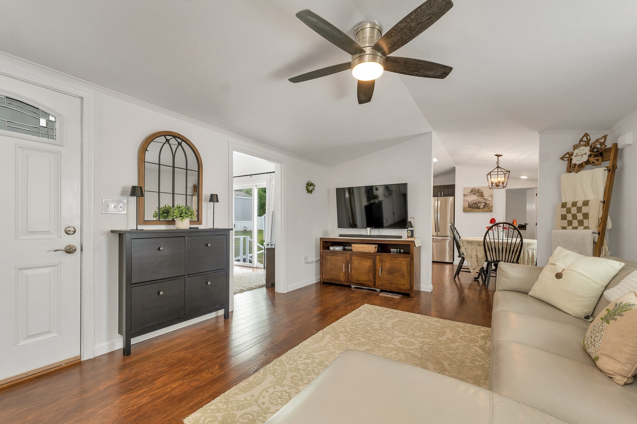 183 Orchard Street Property Photo 6