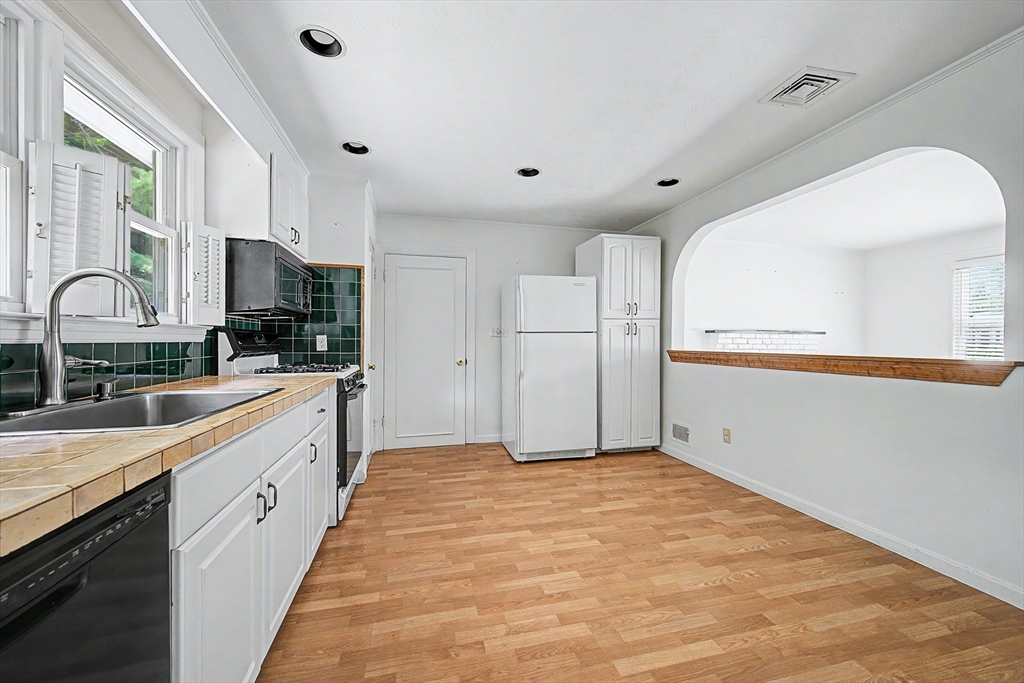 57 Gleason St. Property Photo 11