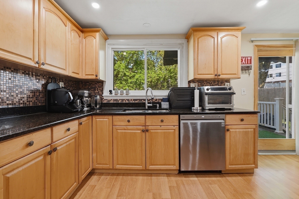 47 Chestnut St Property Photo 16