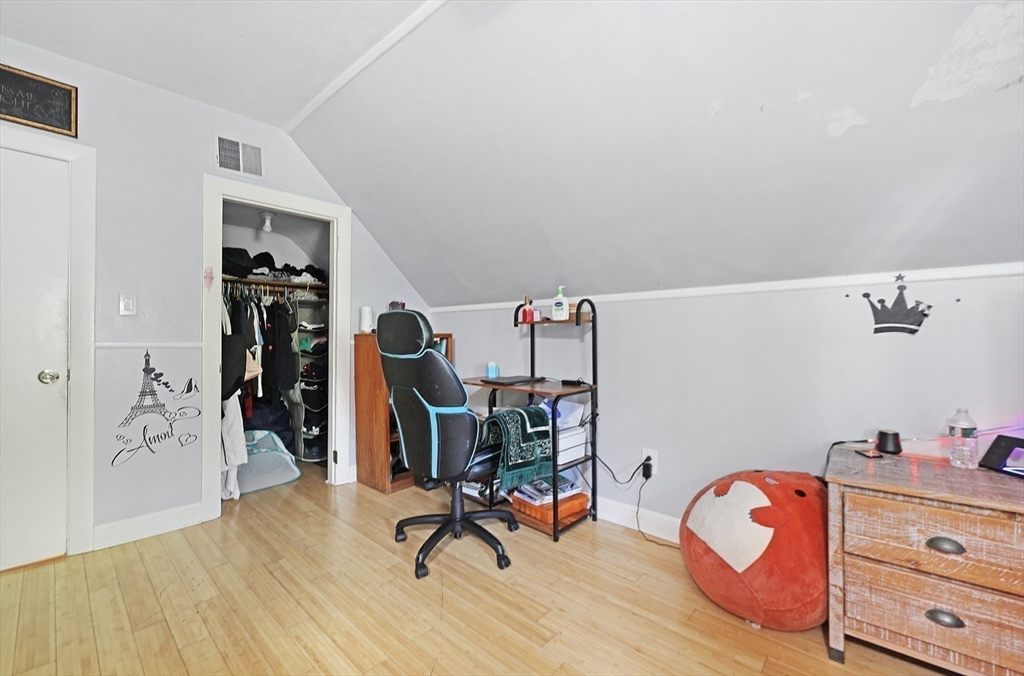 47 Chestnut St Property Photo 27