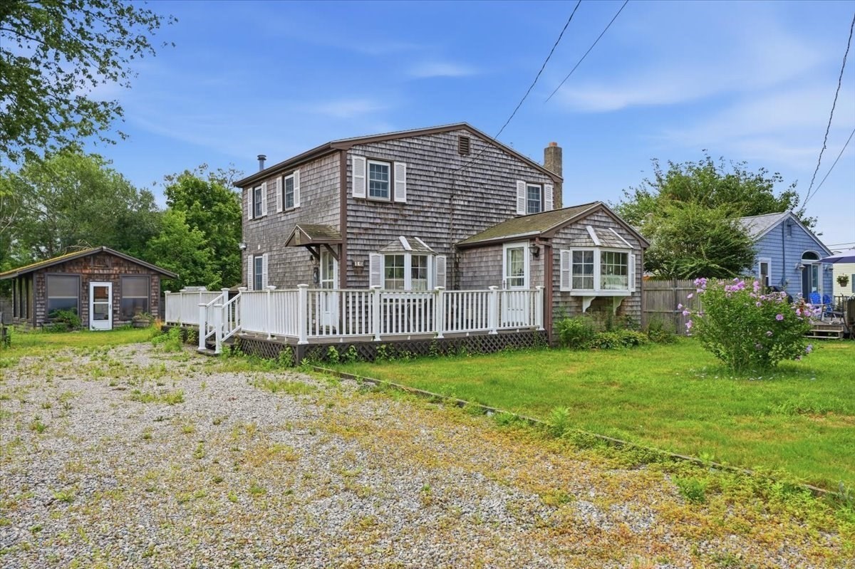 16 Park St Property Photo 1