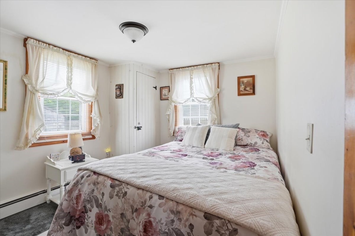 16 Park St Property Photo 14