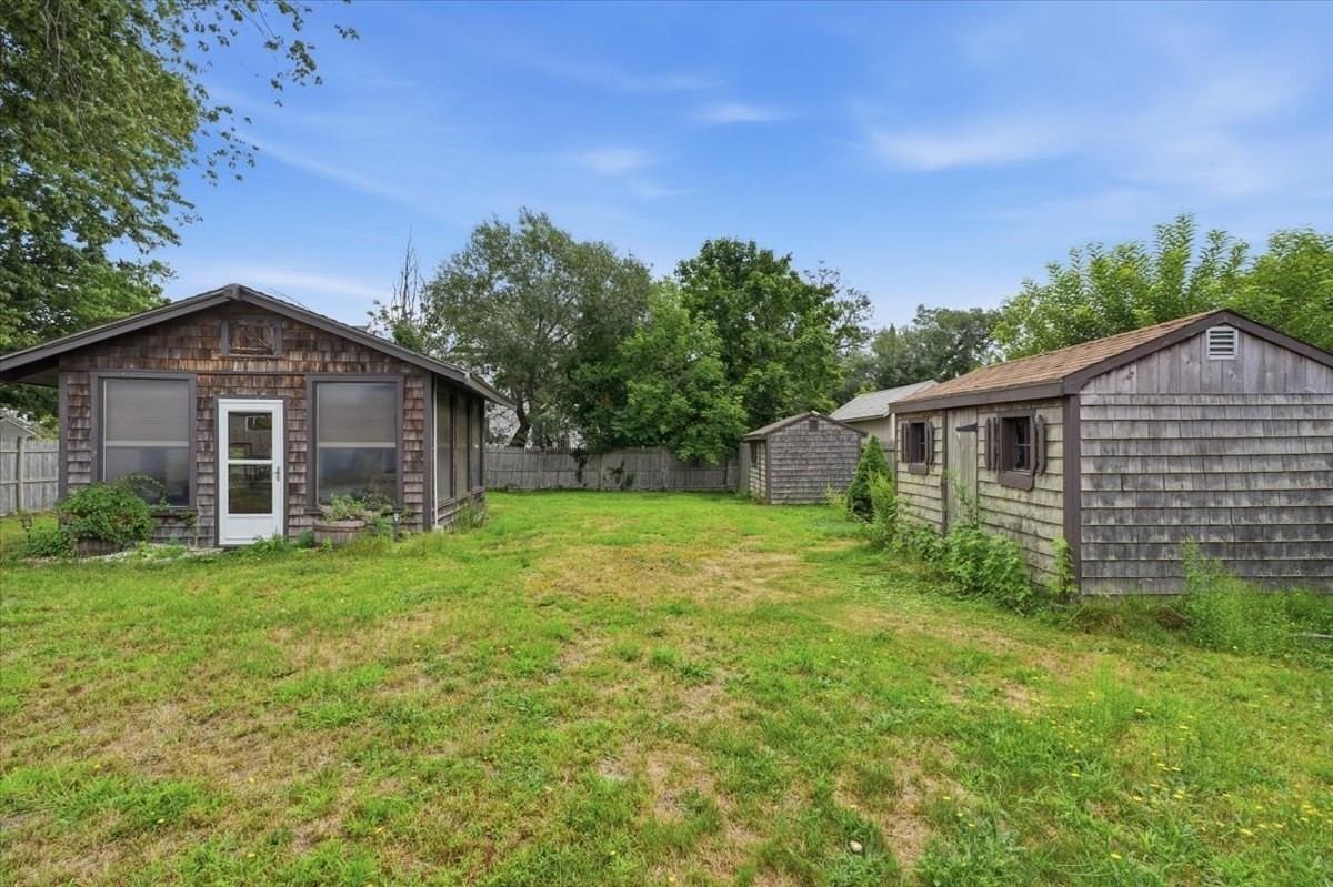 16 Park St Property Photo 28