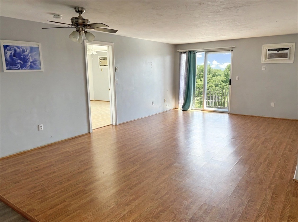 11 Gibbs # F85 Property Photo 6