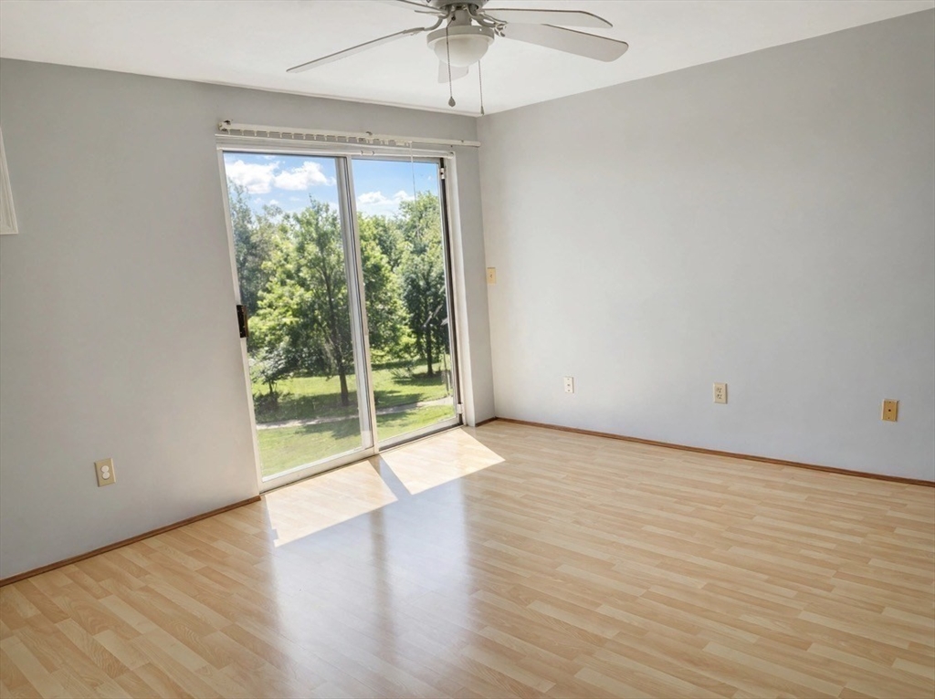 11 Gibbs # F85 Property Photo 15
