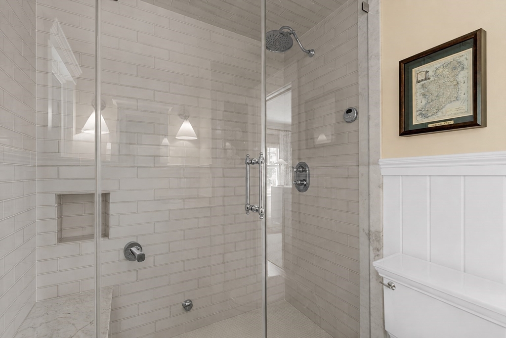 141 Bank St Property Photo 16