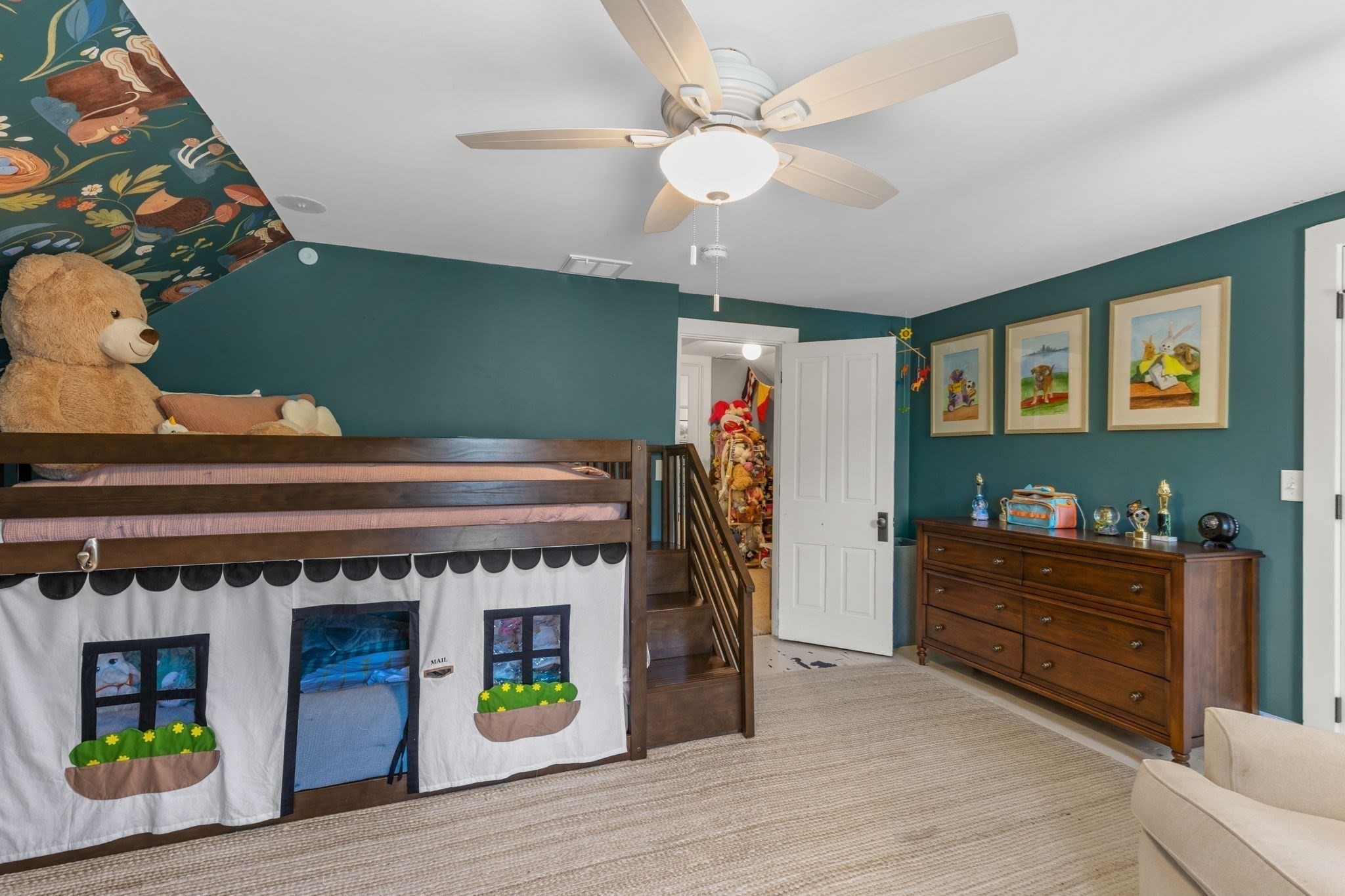 141 Bank St Property Photo 20