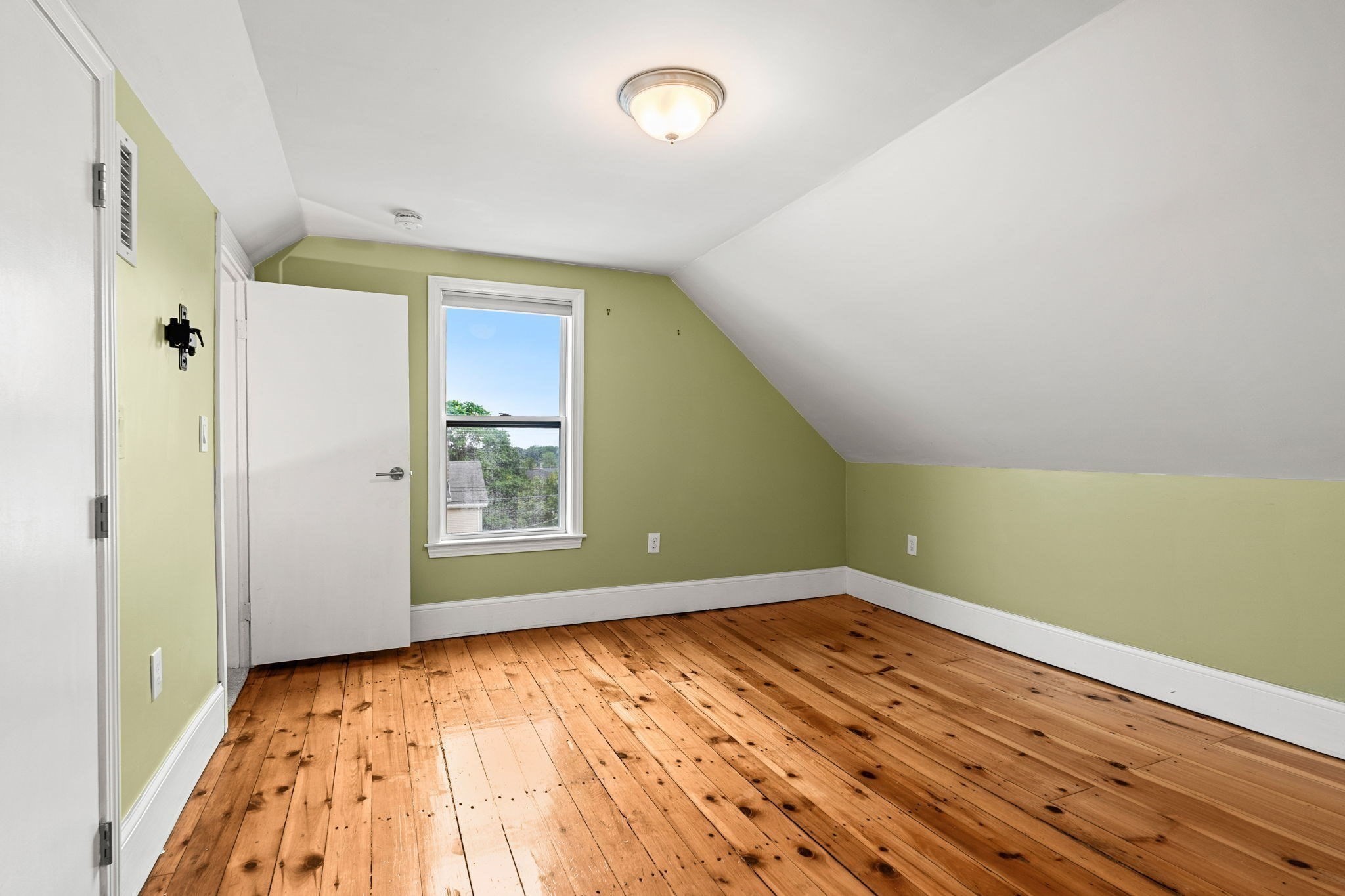 46 School St. # 2 Property Photo 18