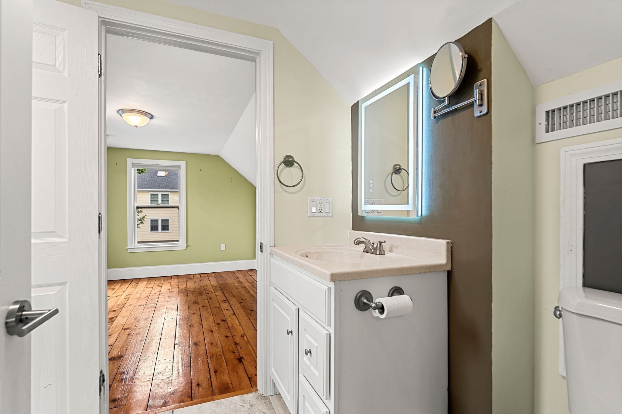 46 School St. # 2 Property Photo 22