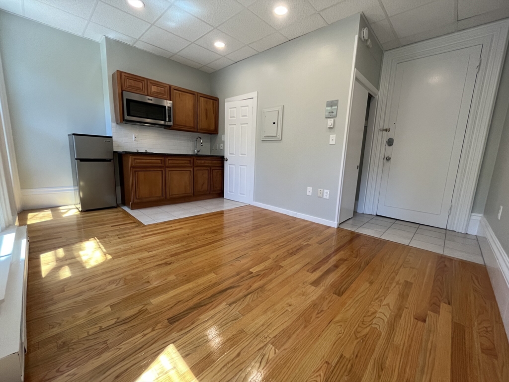 70 Pinckney # 2 Property Photo 2