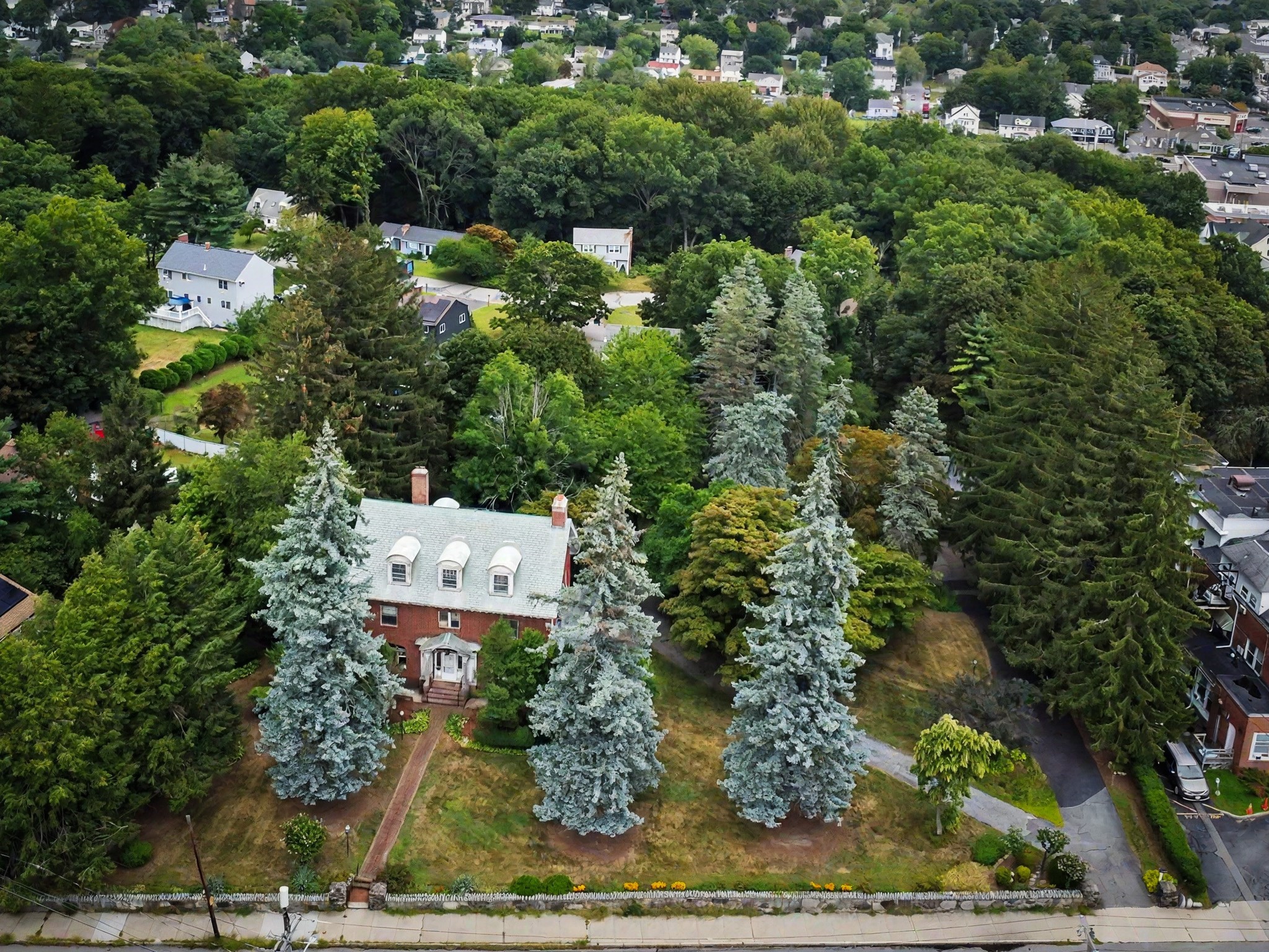 165 Berkeley St Property Photo 4