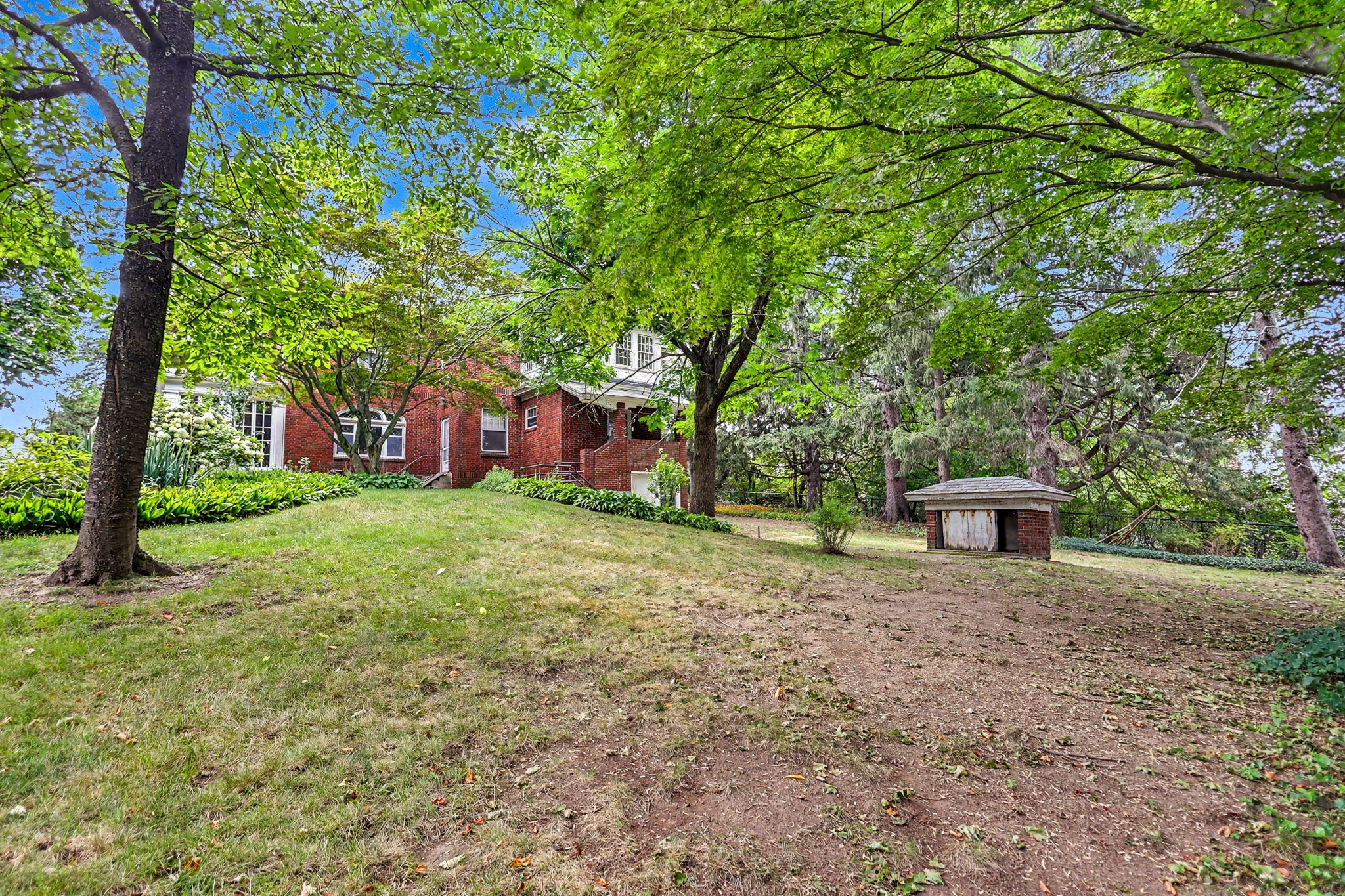 165 Berkeley St Property Photo 34