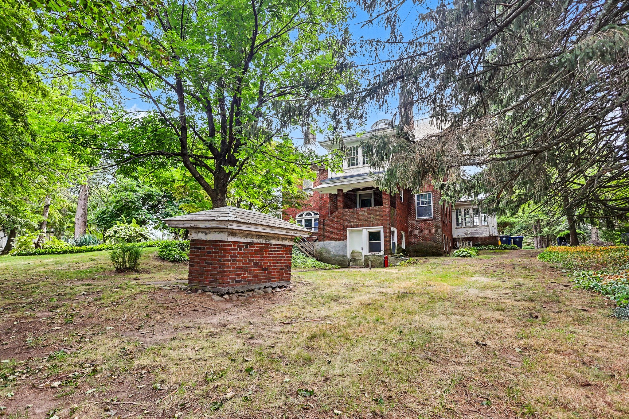 165 Berkeley St Property Photo 35