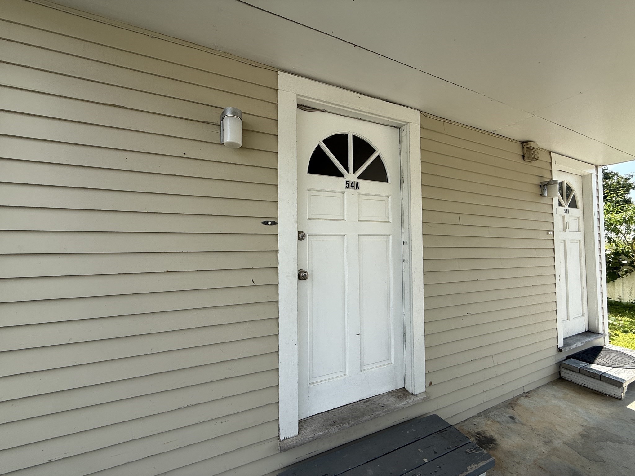54 Pleasant St # A Property Photo 3