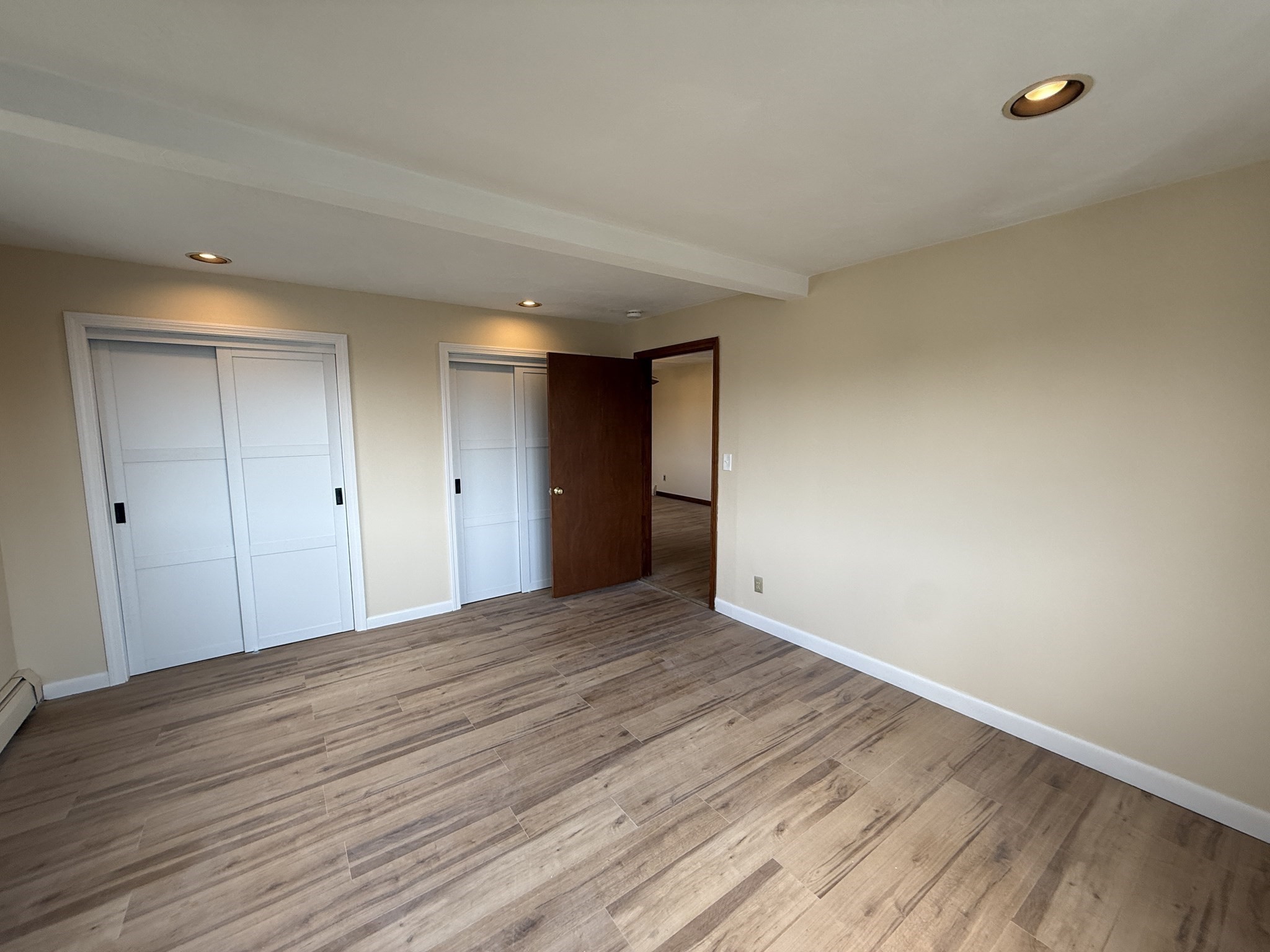 54 Pleasant St # B Property Photo 8