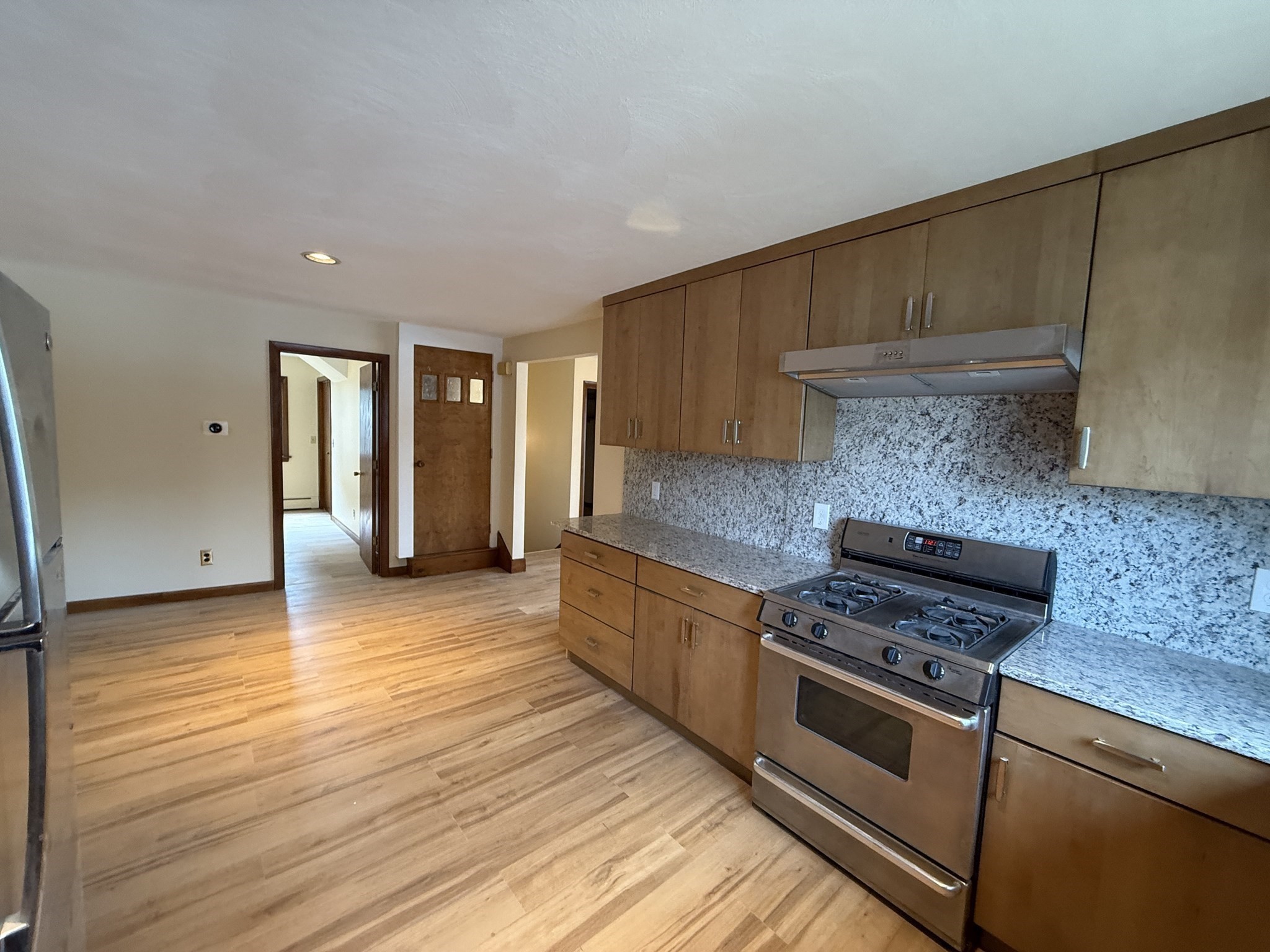 54 Pleasant St # B Property Photo 10