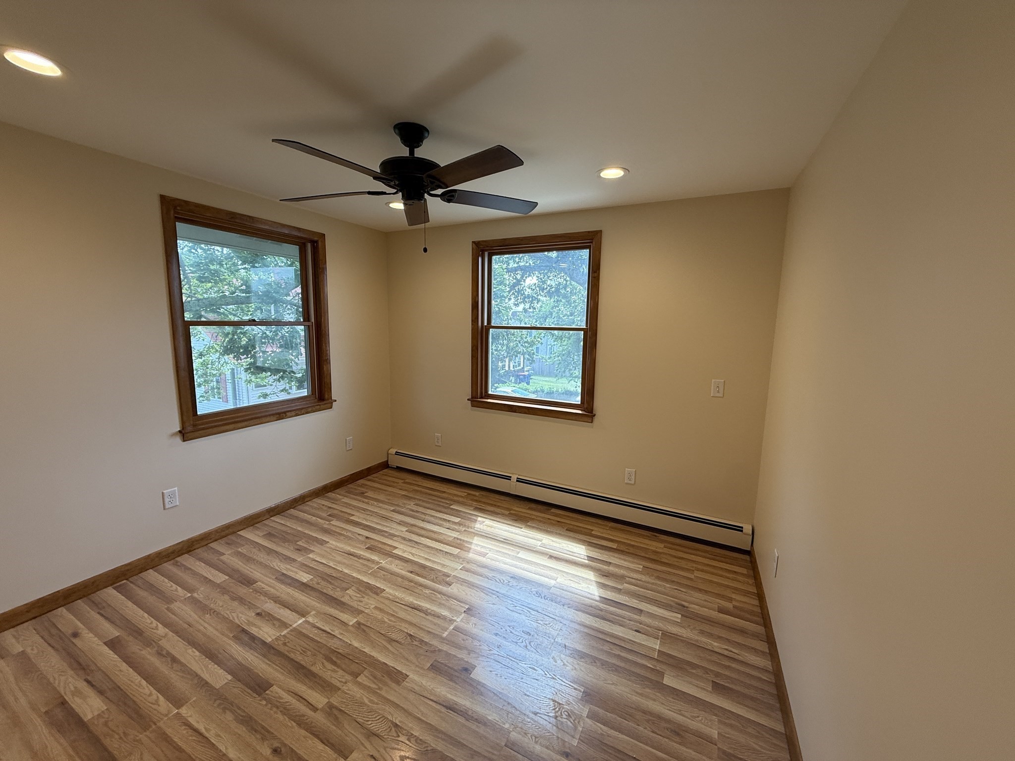 54 Pleasant St # B Property Photo 14
