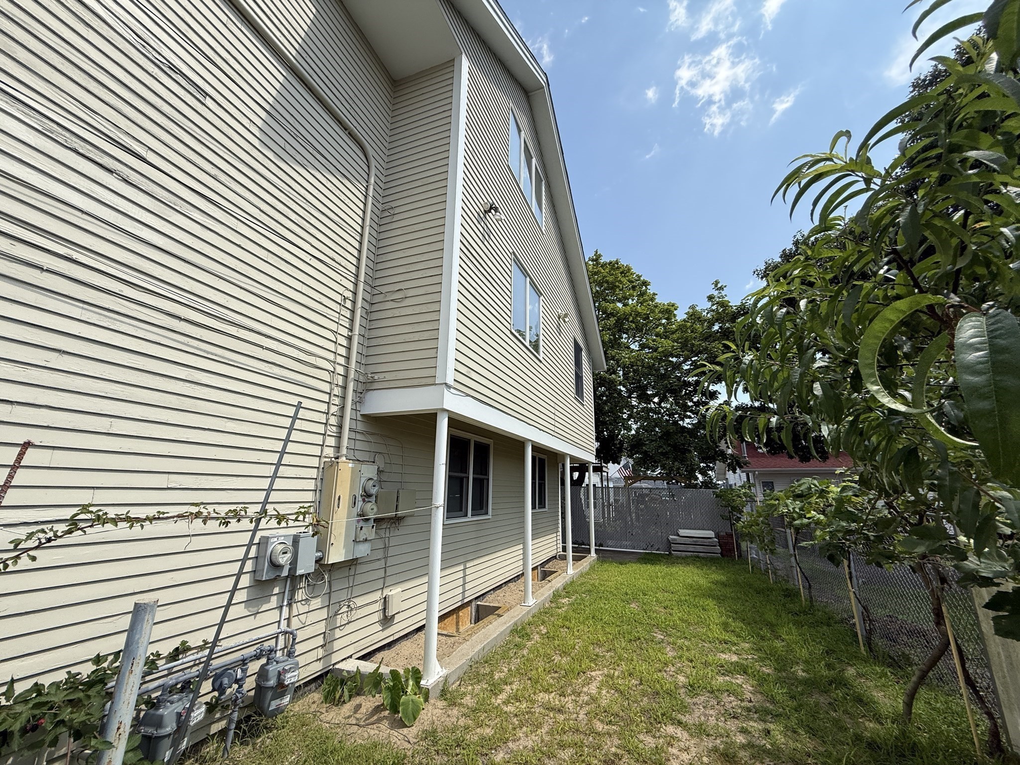 54 Pleasant St # B Property Photo 19