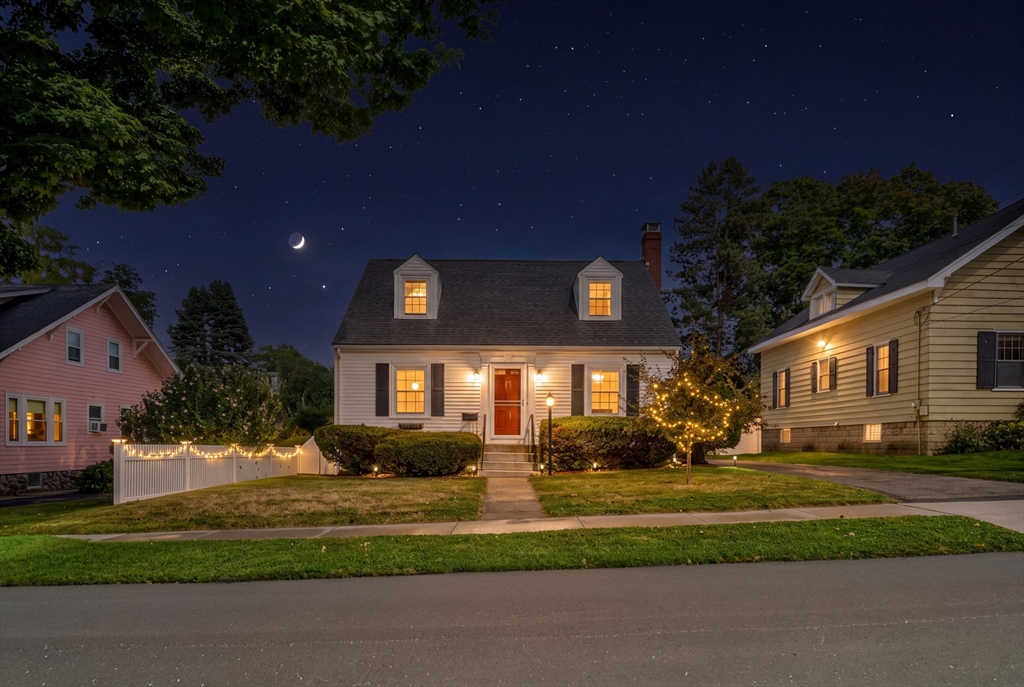 21 Leroy Ave