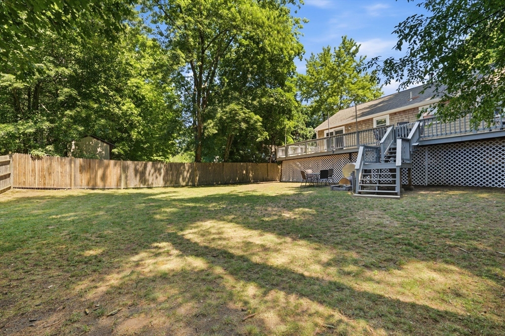 668 Summer St Property Photo 32