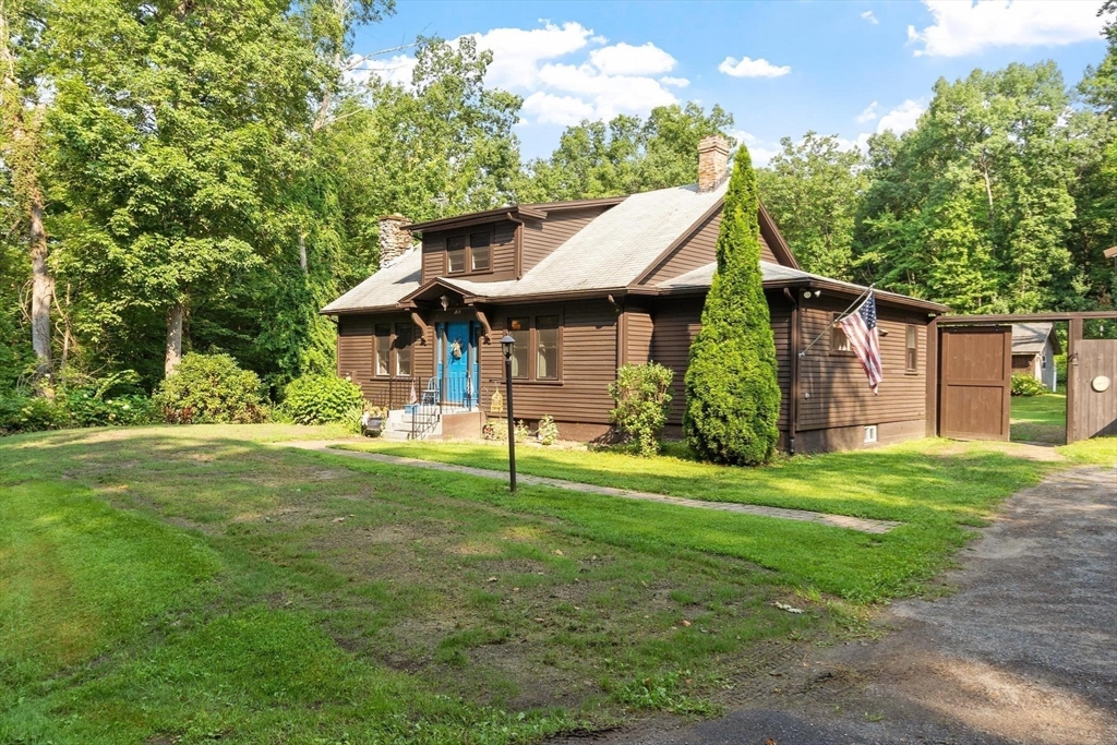366 Allen Rd Property Photo 1