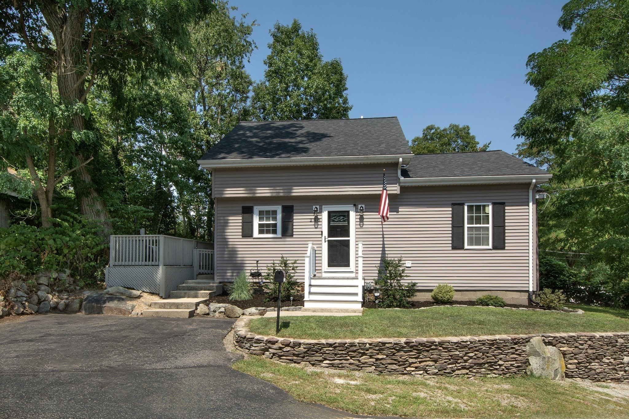 218 Westminster Rd Property Photo 1