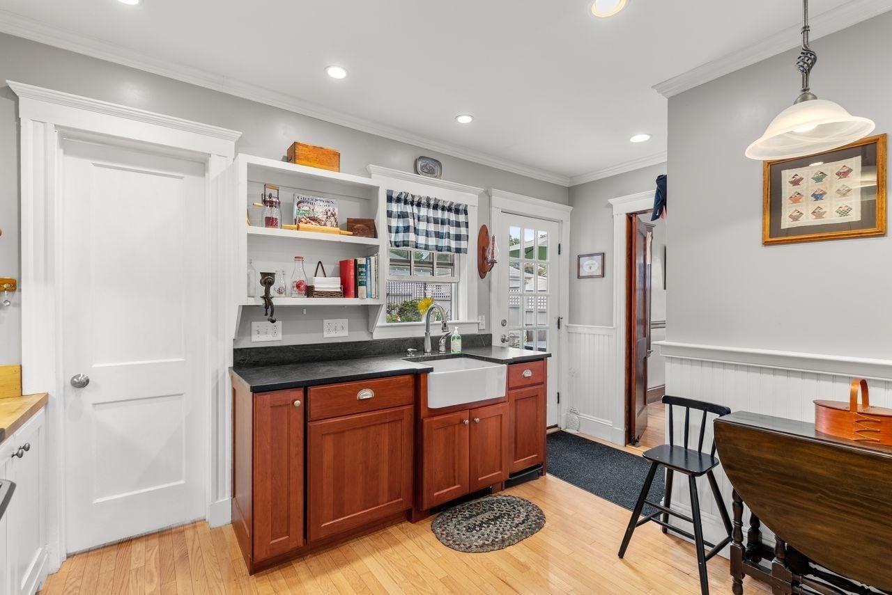 45 Wendell Park Property Photo 14