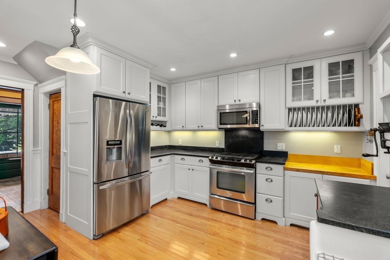 45 Wendell Park Property Photo 15