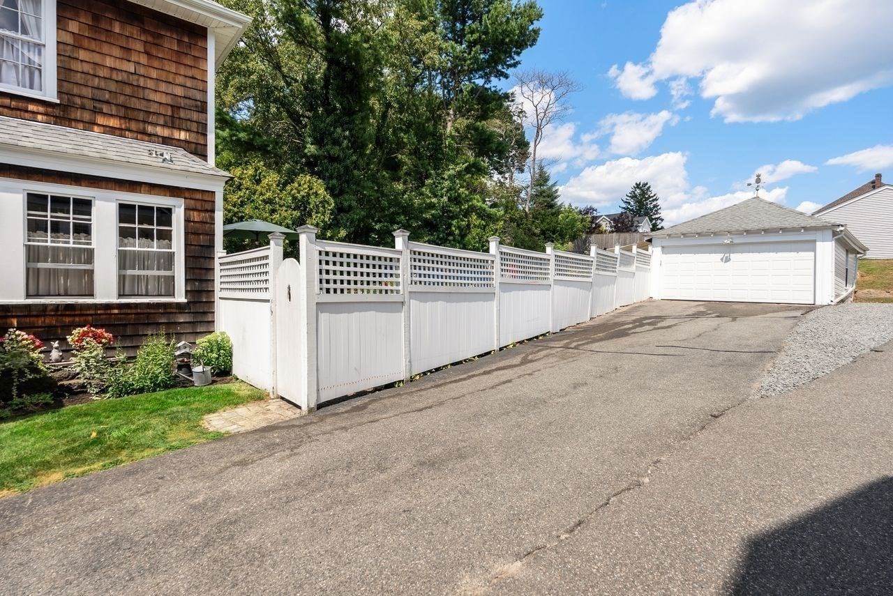 45 Wendell Park Property Photo 33