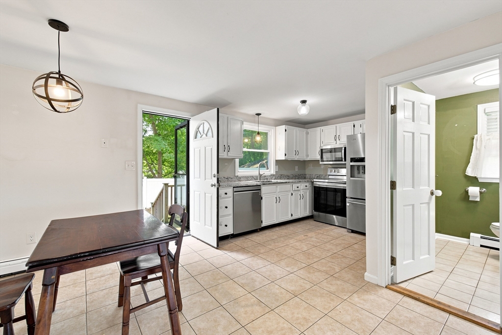 20 Chestnut St # B Property Photo 4