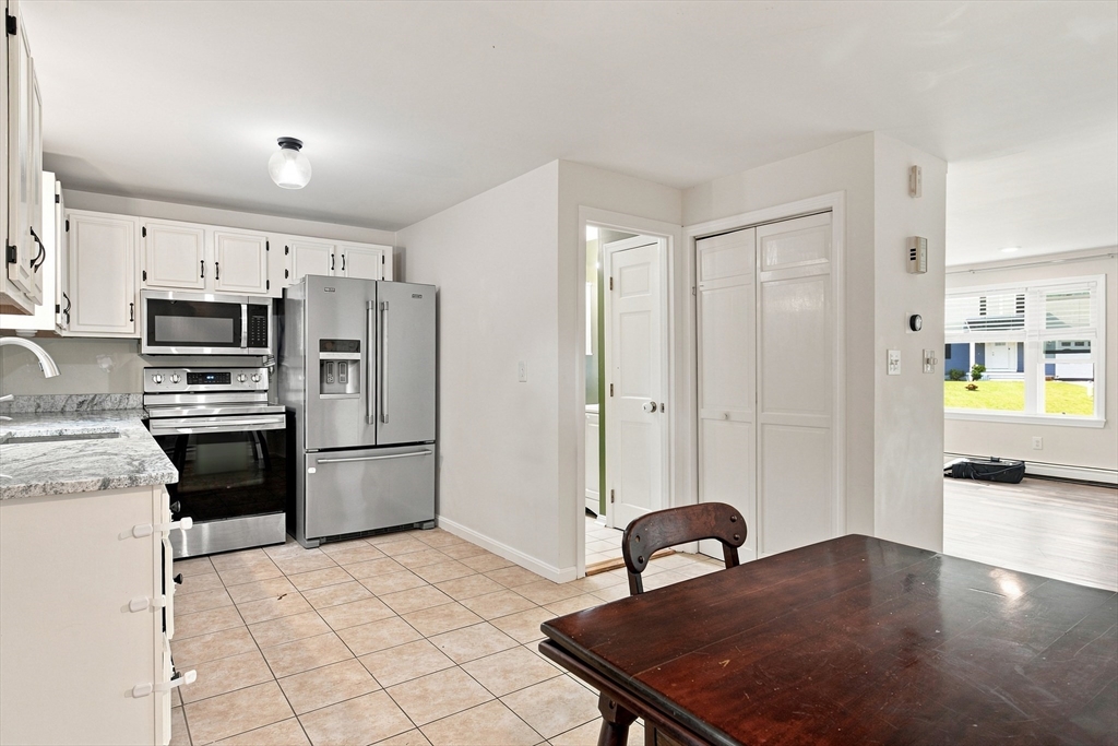20 Chestnut St # B Property Photo 5