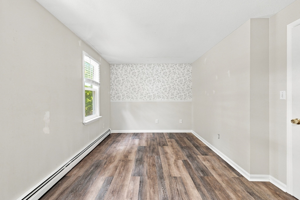 20 Chestnut St # B Property Photo 10