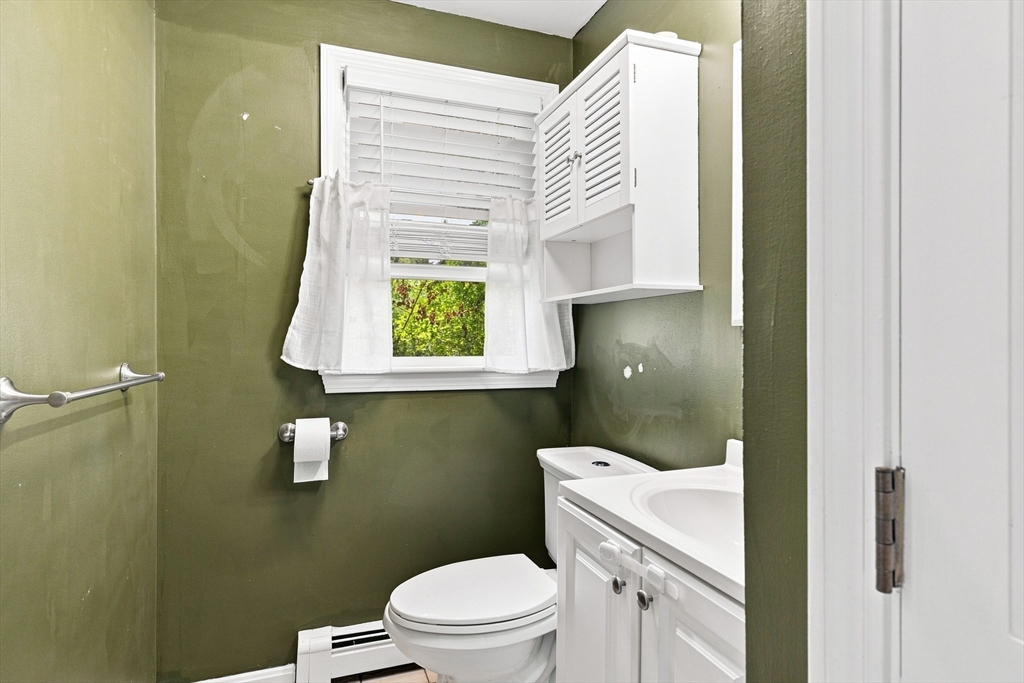 20 Chestnut St # B Property Photo 12