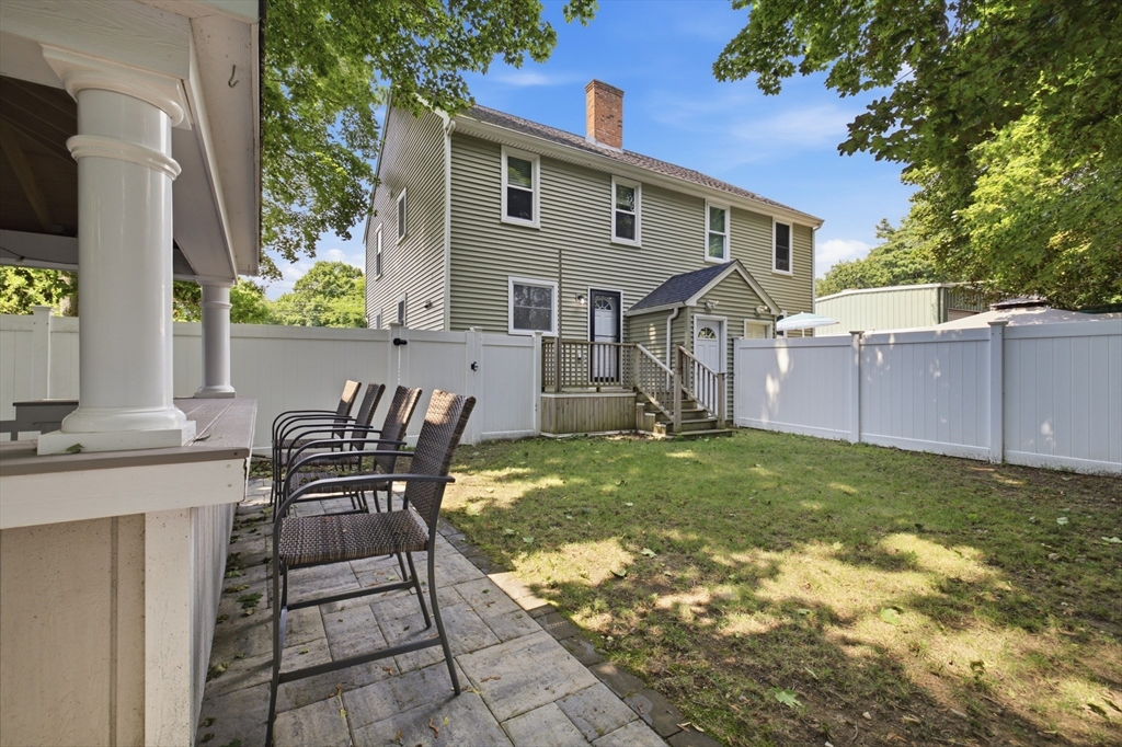 20 Chestnut St # B Property Photo 21