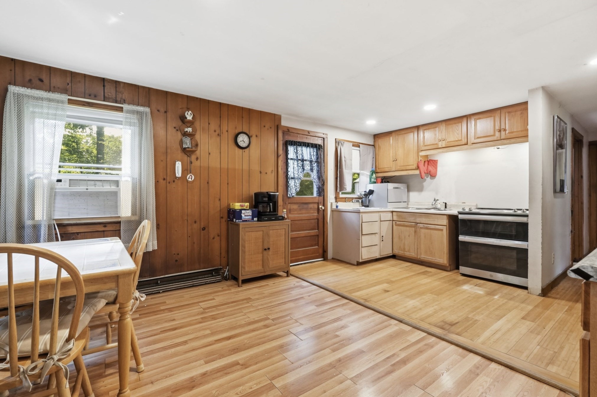 483 Federal St Property Photo 11