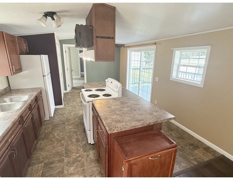 11 Quaboag Valley Property Photo 8