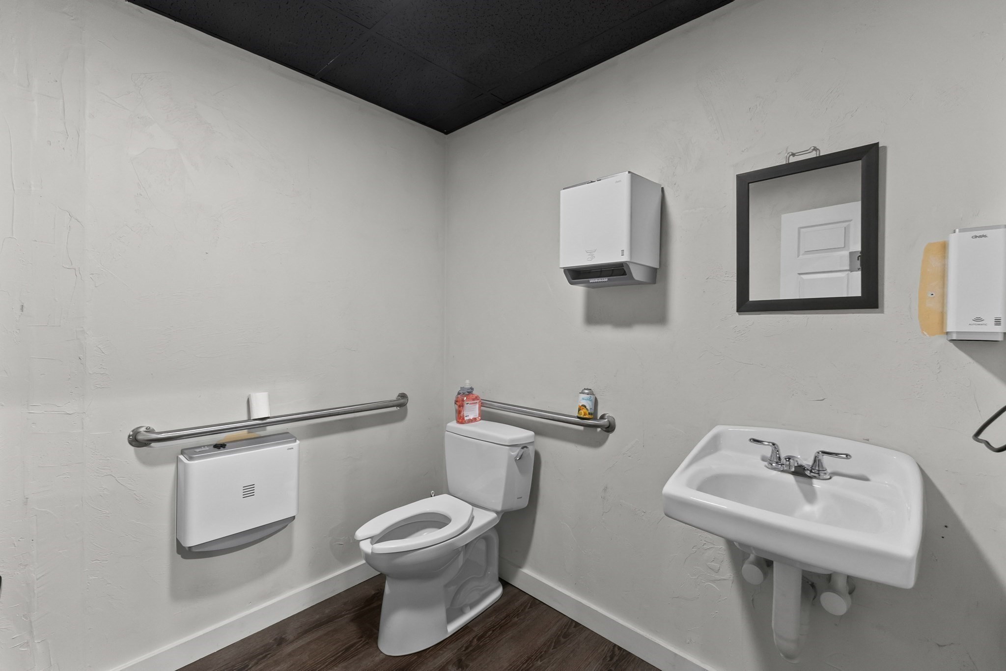 184 W Main Street Property Photo 20