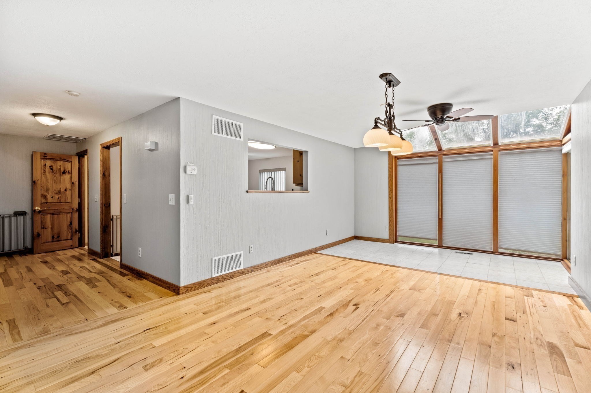 13 Eaton Ct # 13 Property Photo 6