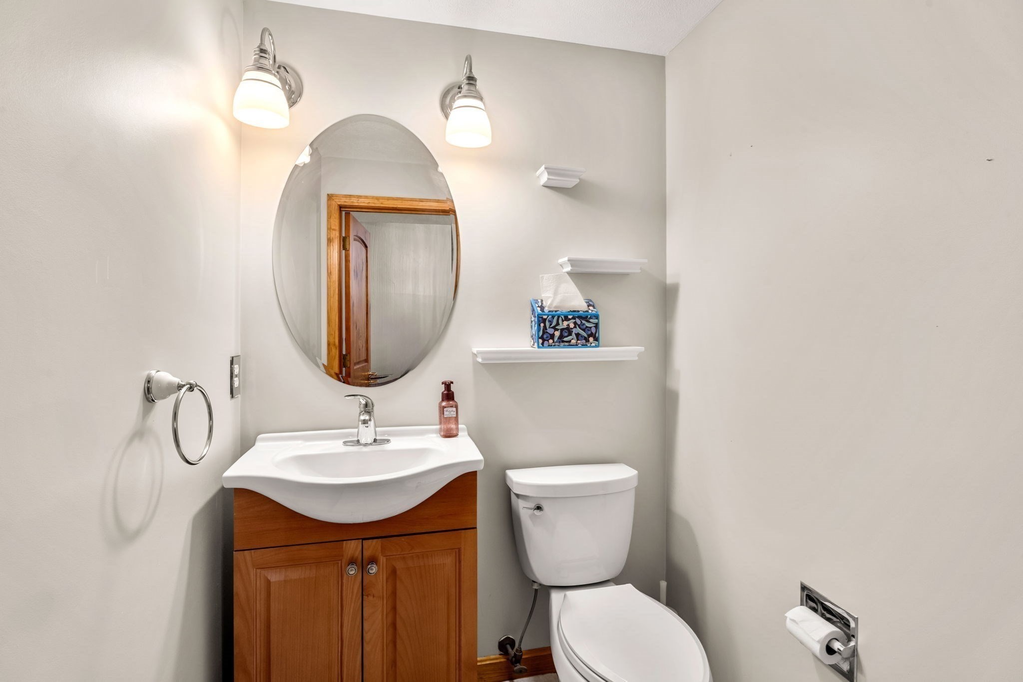 13 Eaton Ct # 13 Property Photo 18