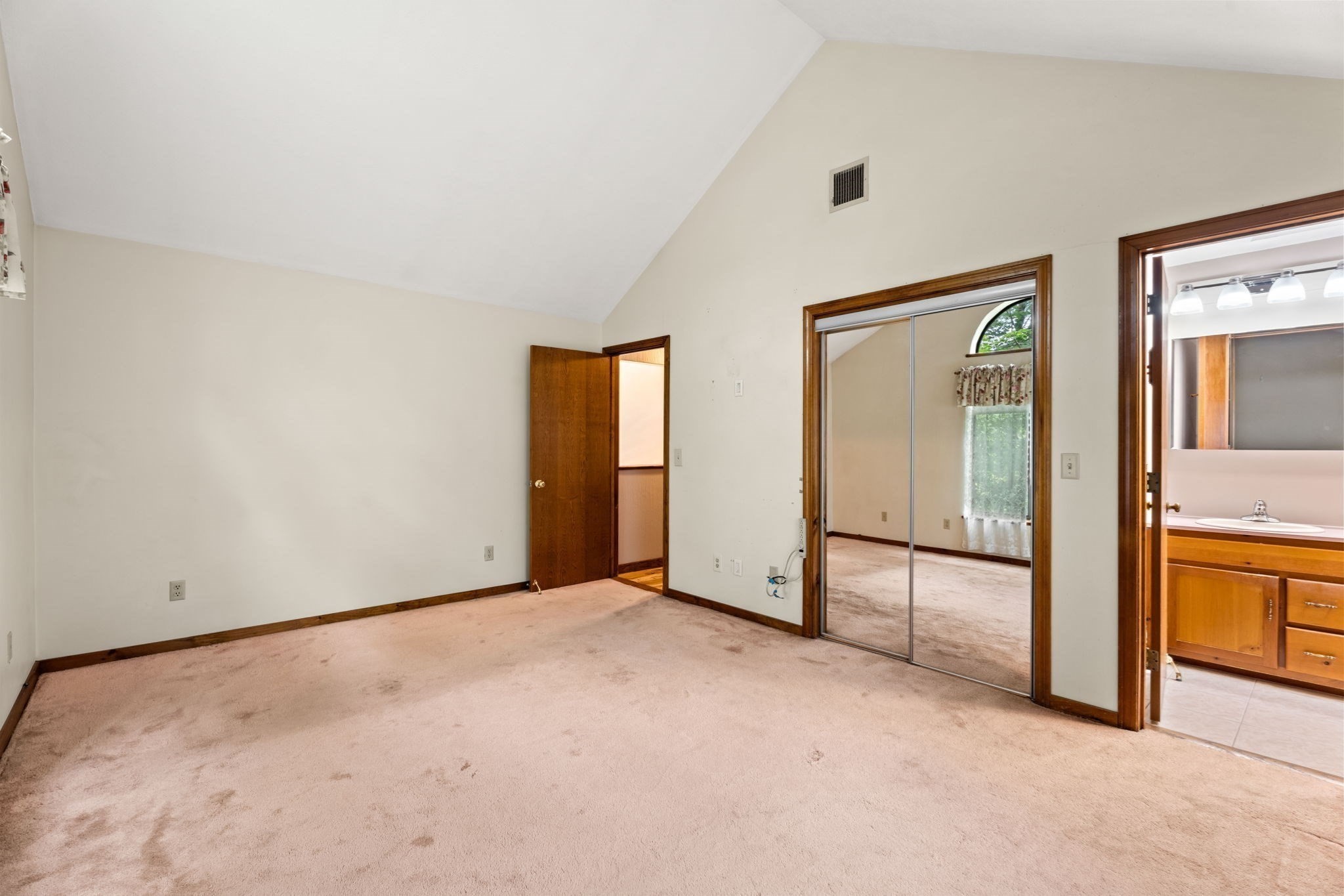13 Eaton Ct # 13 Property Photo 20