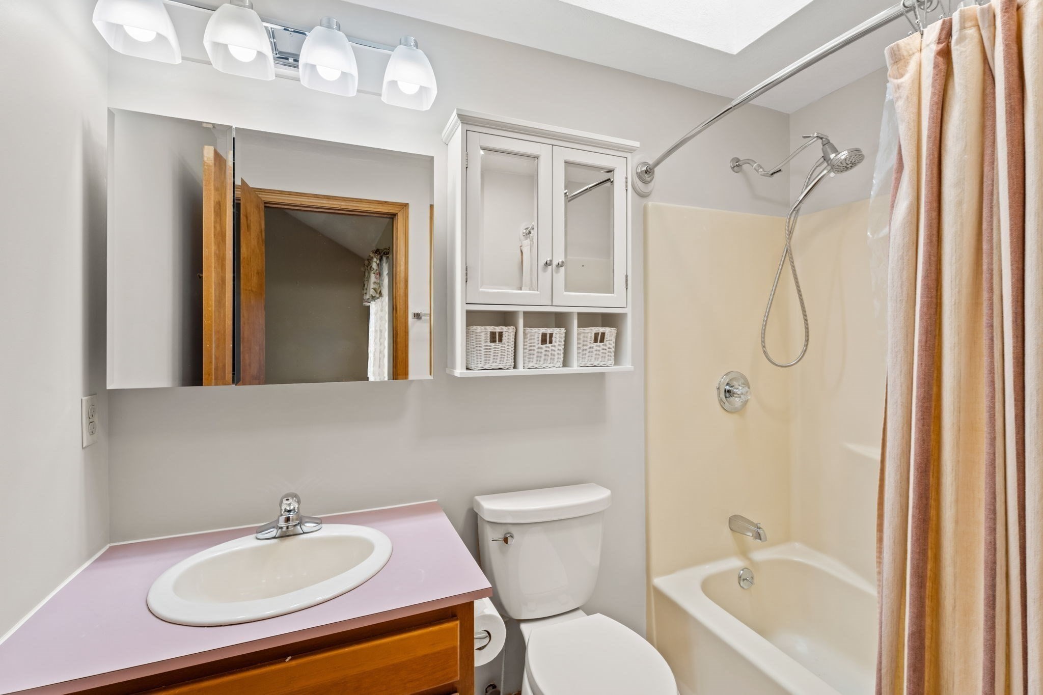 13 Eaton Ct # 13 Property Photo 23