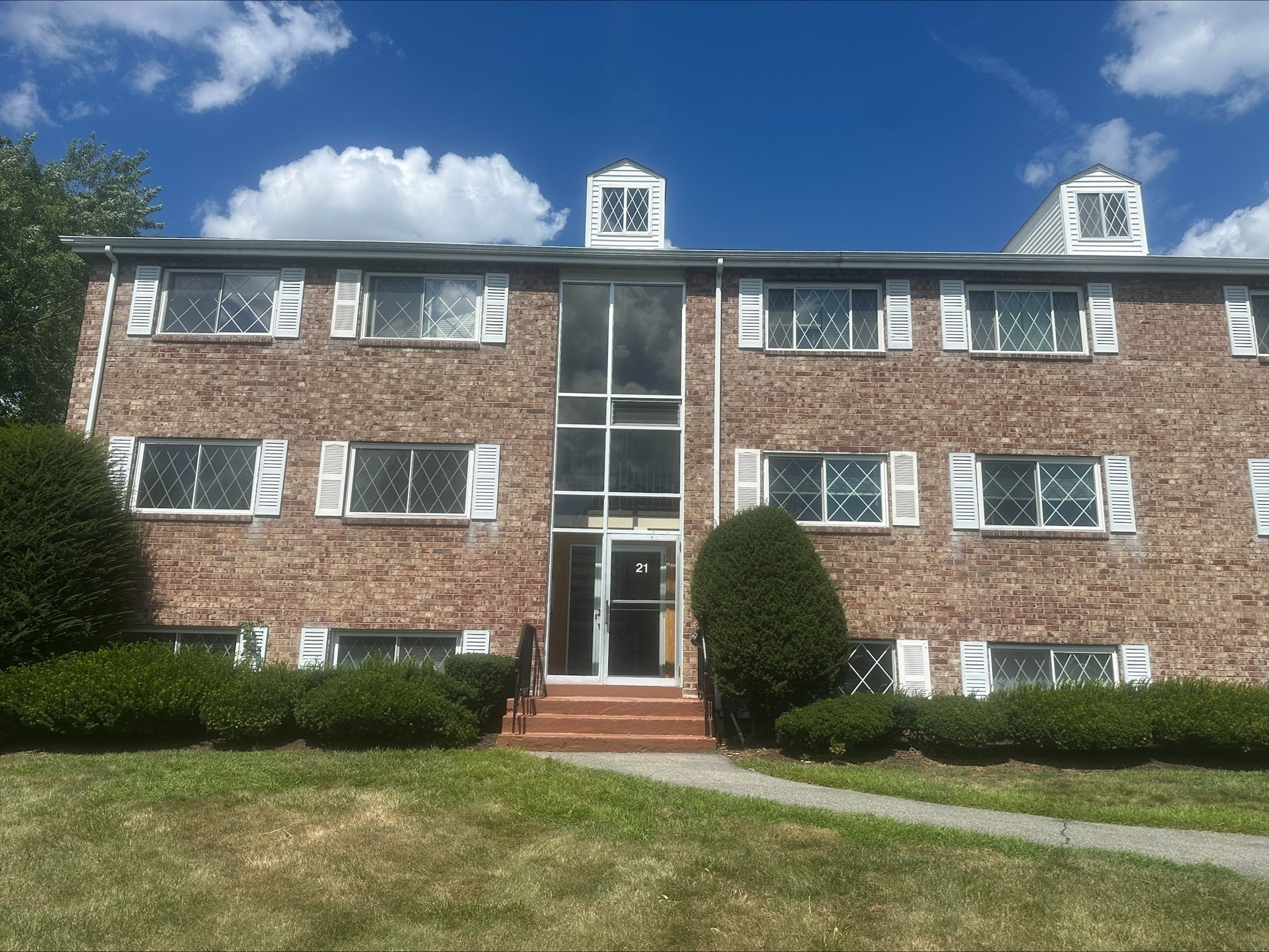 21 Fernview Ave. # 9 Property Photo 1