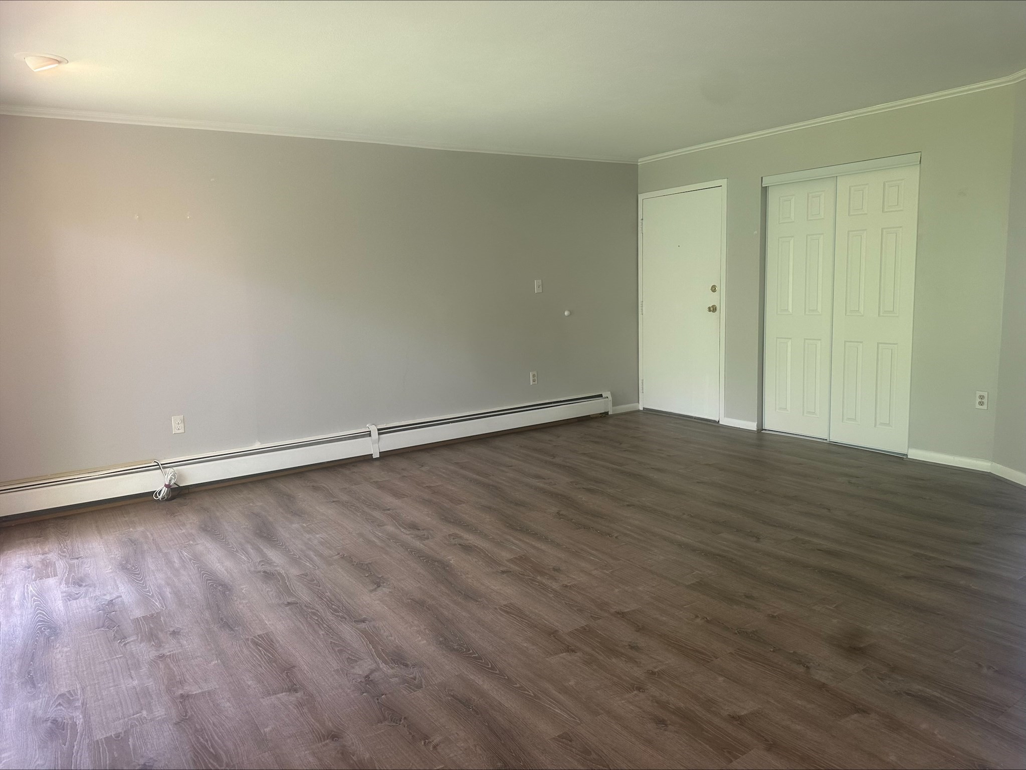 21 Fernview Ave. # 9 Property Photo 3