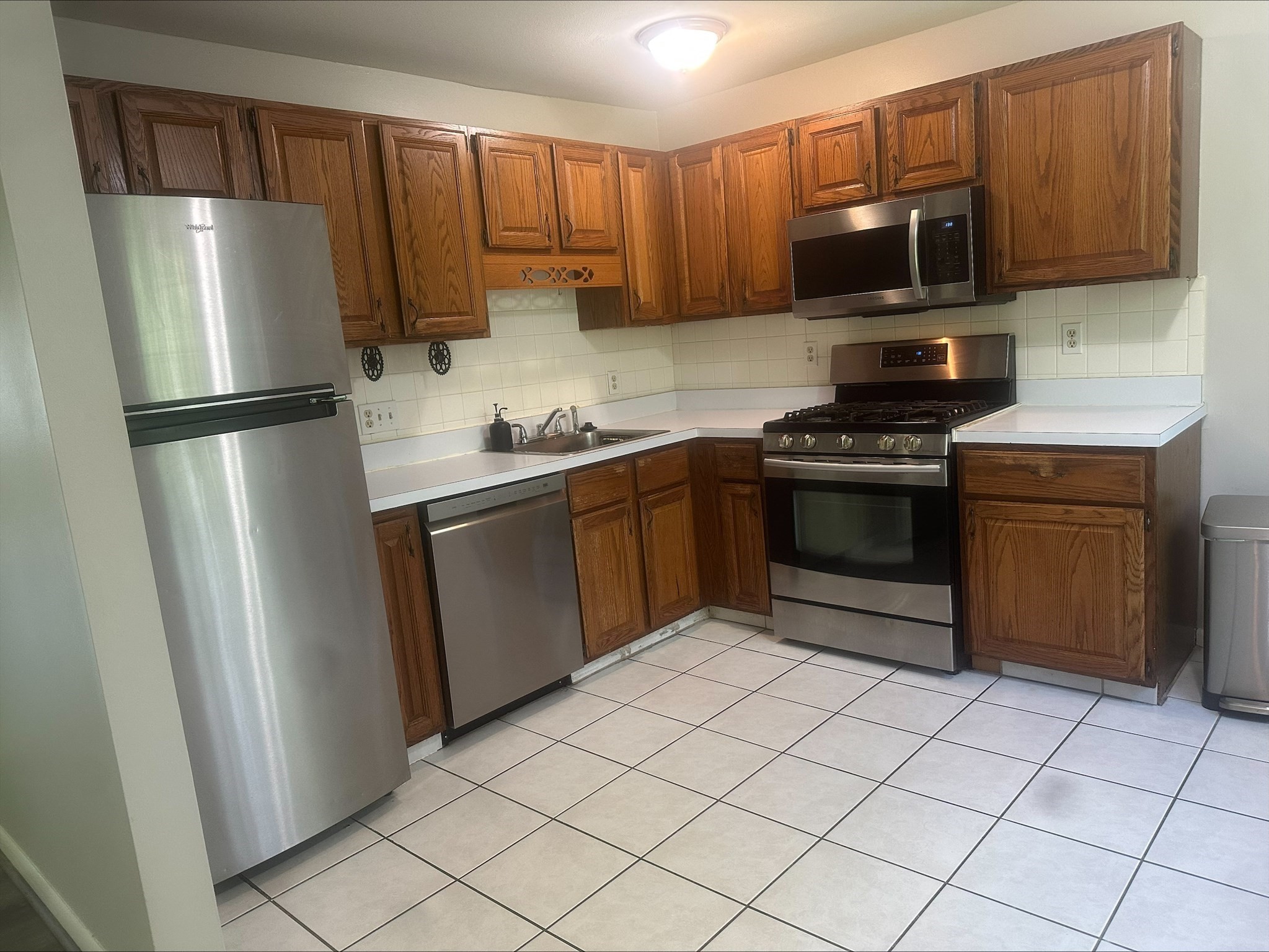 21 Fernview Ave. # 9 Property Photo 4