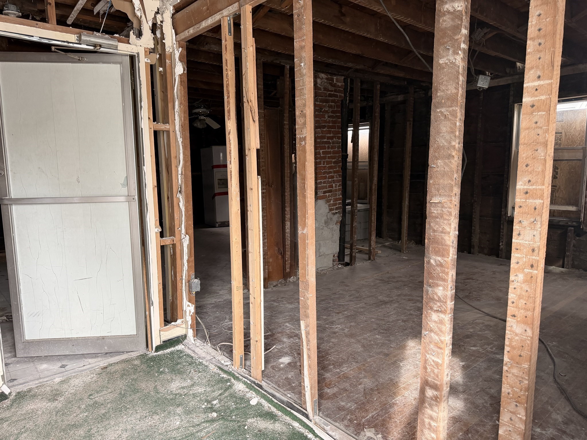 158 Austin St Property Photo 3