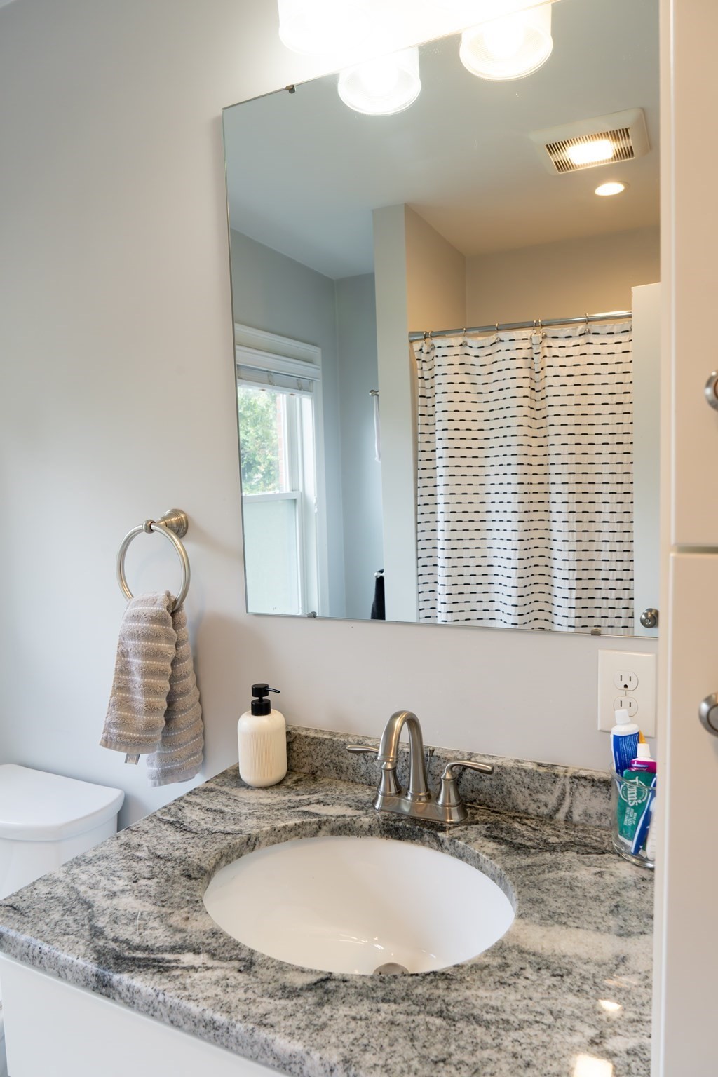 64 Wales St # 2 Property Photo 17