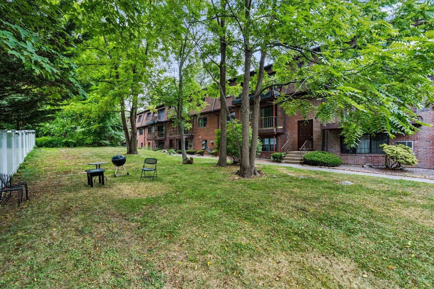 45 West St # C4 Property Photo 3