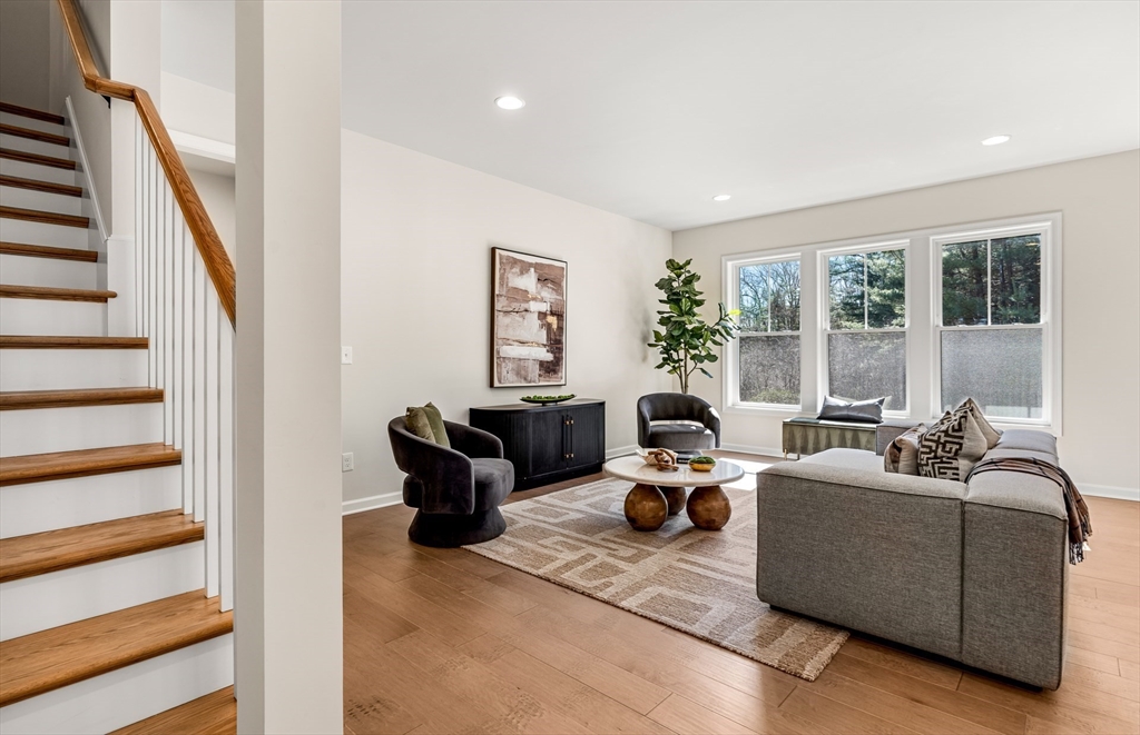 27 Germain Way # 04 Property Photo 6